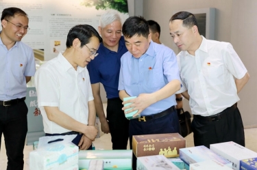 要聞 | 嘉興市委副書記、政法委書記帥燮瑯一行蒞臨景興紙業(yè)調(diào)研指導(dǎo)